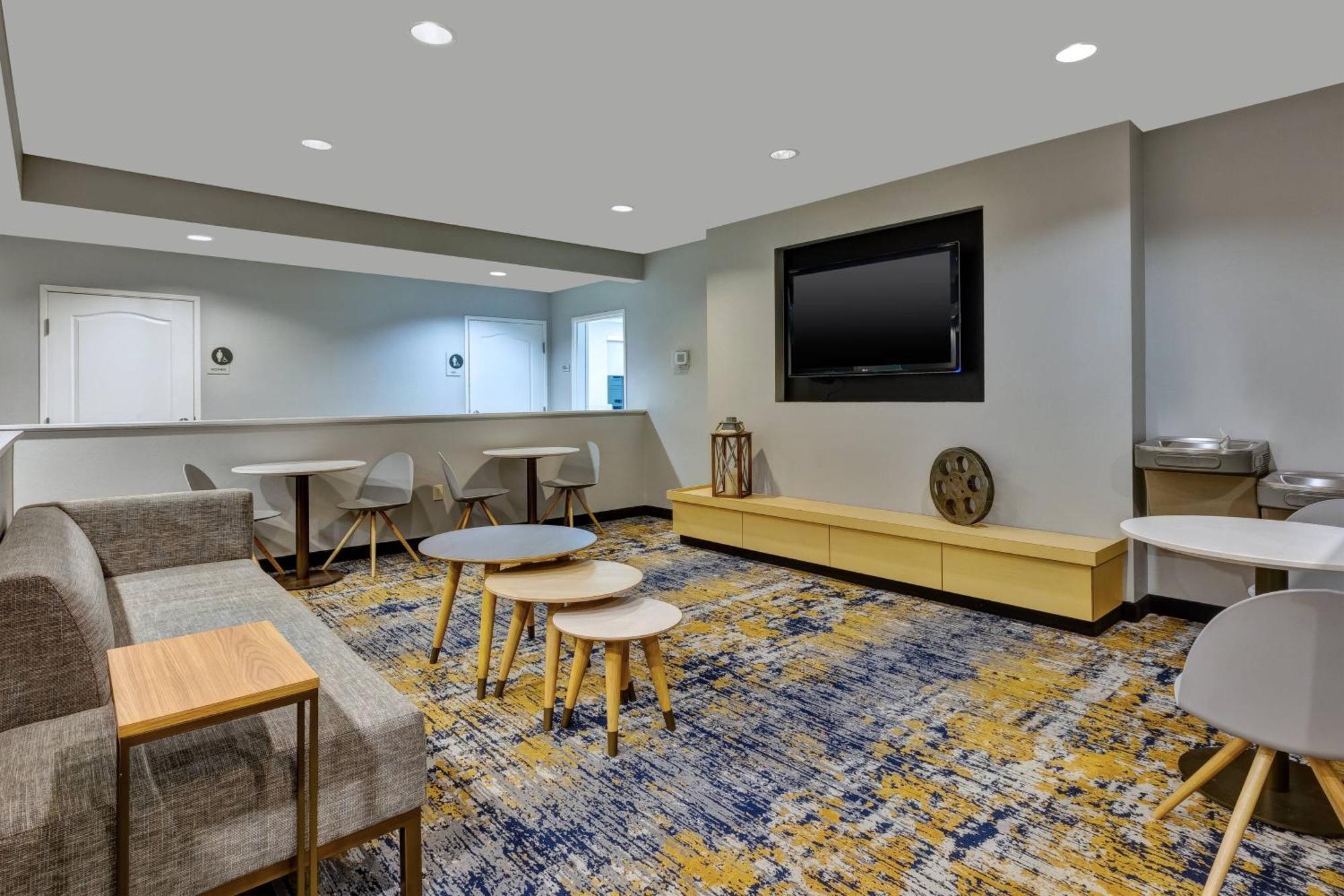 Towneplace Suites By Marriott Nashville Airport Zewnętrze zdjęcie